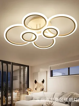 лампа стъклен таван в хола, модерно осветление в коридора, абажури за лампи и стъклен тавана лампа, светъл таван