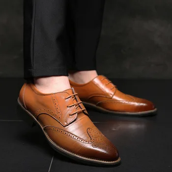 Мъжки Oxfords ръчна изработка, Модел обувки с перфорации тип 