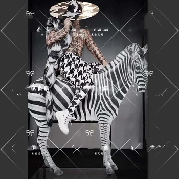 Парти Zebra Европа и Америка Тематично шоу Zebra ГОГО мъжки и женски костюми за гости